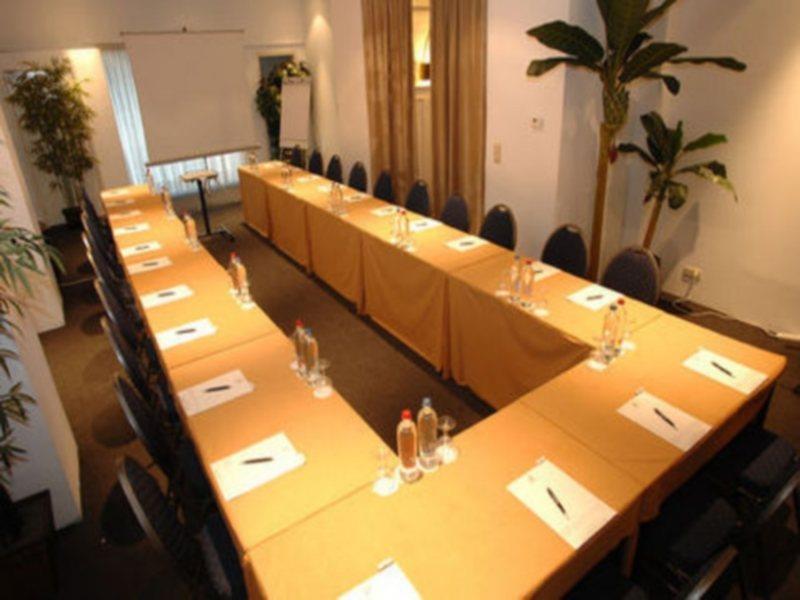 Hotel Des Colonies Saint-Josse-ten-Noode Facilidades foto